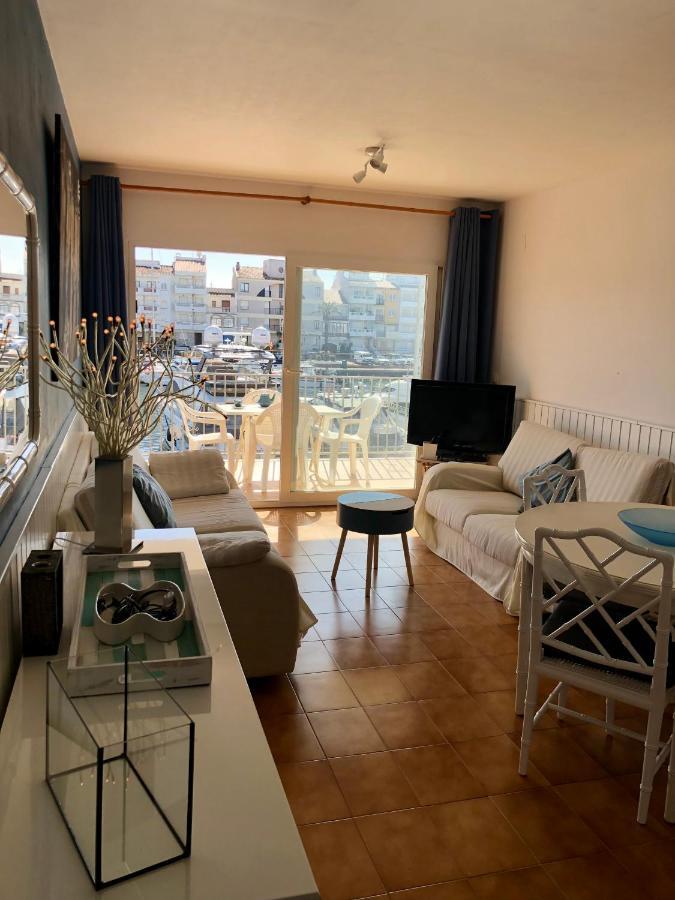 Appartamento Apt Port Rhodes B avec 1 chbre vue port privé OU Apt Port Rhodes C avec 2 chbres vue sur canal principal de la marina- Empuriabrava Esterno foto
